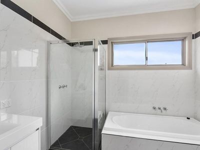 880 Woodbridge Hill Road, Gardners Bay