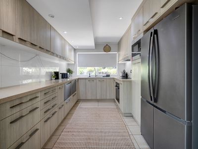 2 / 8 Sobraon Street, Sunrise Beach