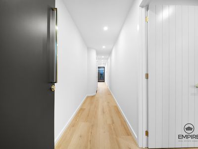 46 California Street, Clyde