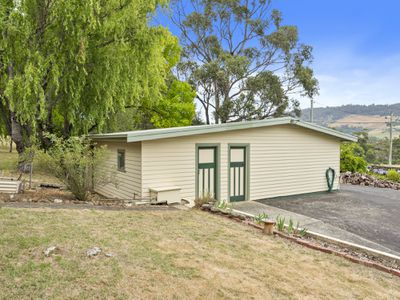 8524 Channel Highway, Woodstock