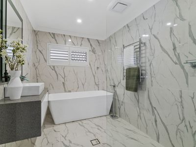 150 Mallawa Drive, Palm Beach
