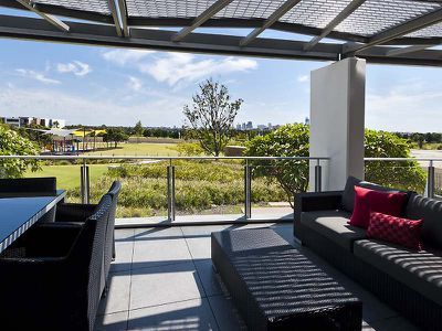 203 / 96 Bow River Crescent, Burswood