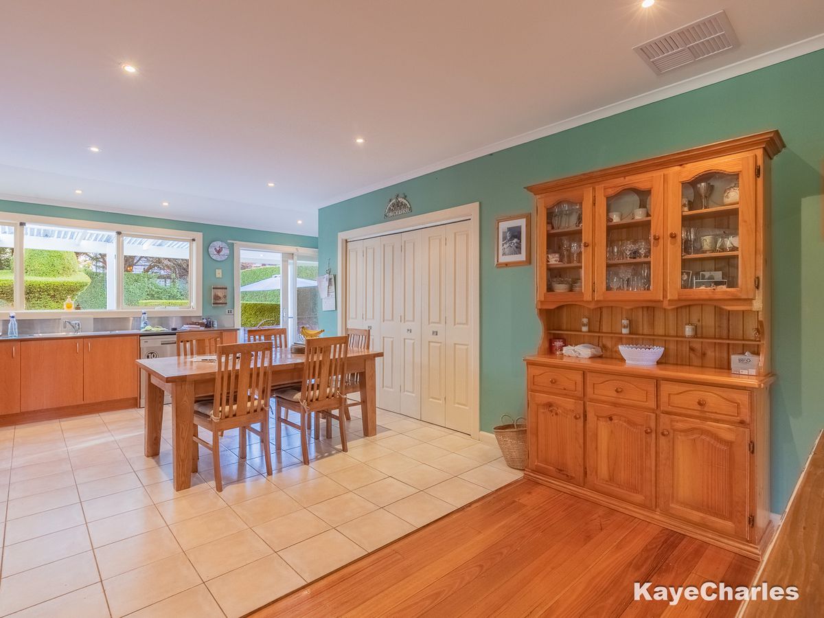 15 Burton Road, Beaconsfield Upper