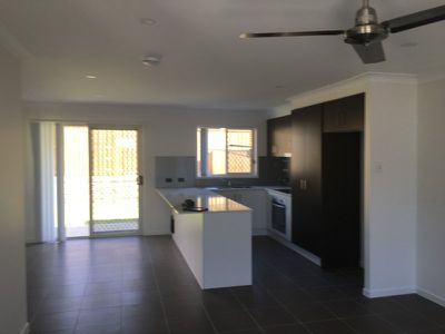 2 / 38 Gullwing Street, Upper Coomera