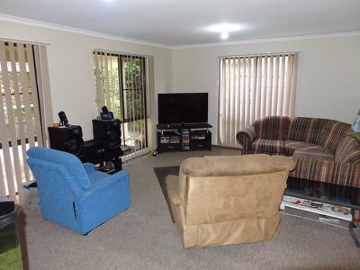 9 Chiltern Court, Rochedale South