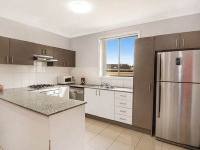 11 / 18-20 Girraween Road, Girraween