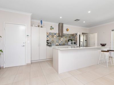 24A Brandon Way, Lynwood