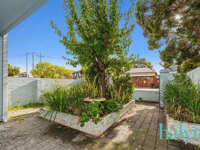 1 / 305 Bulwer Street, Perth