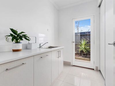 23B Apex Avenue, Belmont