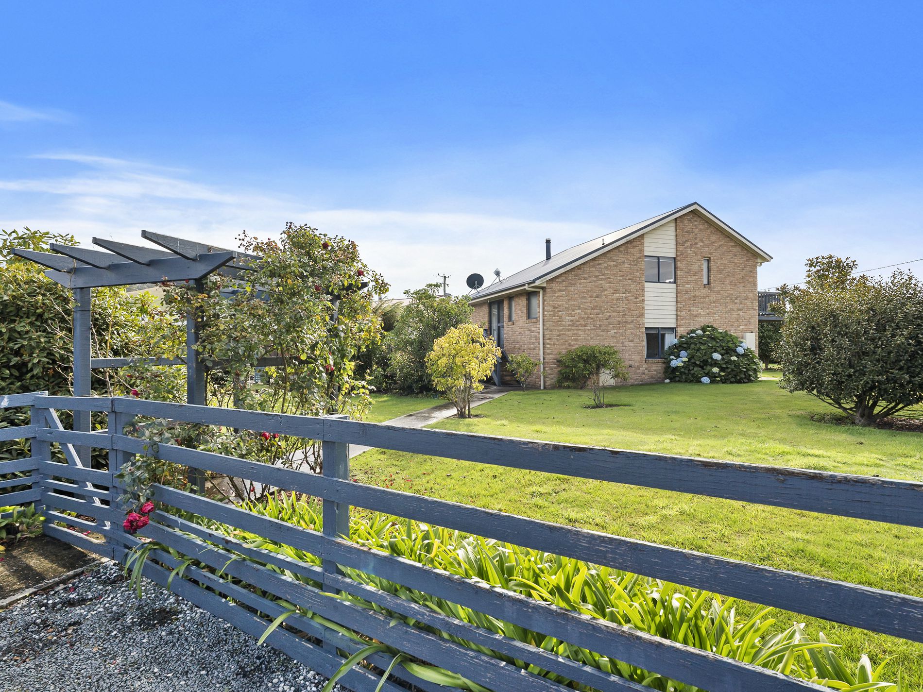14 Harveytown Road, Dover