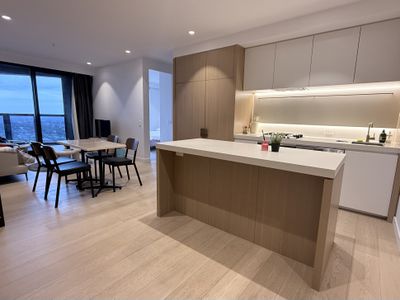 2802 / 545 Station Street, Box Hill