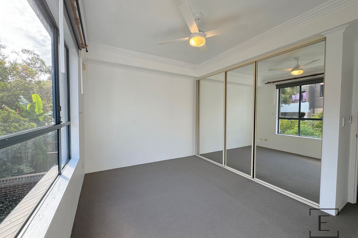 8 / 2 Tavistock Road, Homebush West