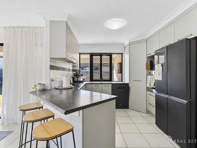 9 Galleon Court, Taroomball