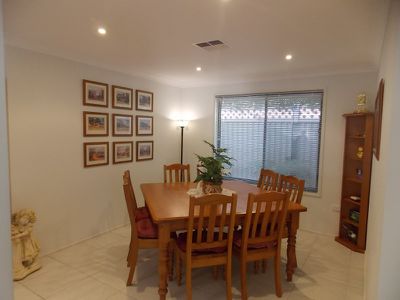 7 Goldenia Close, Morisset