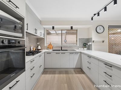 4 Kensington Crescent, Altona Meadows