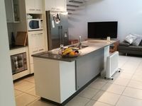 10 Grand Pde, Kawana Island
