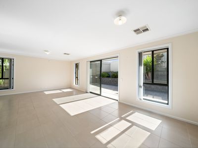19 Yeltana Avenue, Huntfield Heights