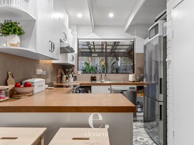 5 Darrambal Crescent, Leopold