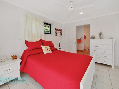 2 Sunset Ave, Woodgate