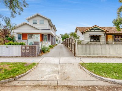 2 / 100 Kororoit Creek Road, Williamstown