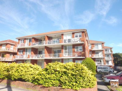 2 / 154-156 The Grande Pde, Monterey