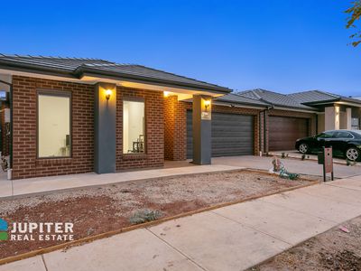 4 Dewberry Street, Manor Lakes