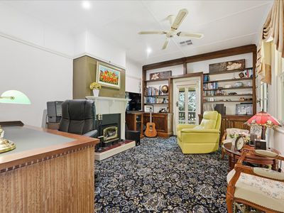 6 Britton Close, Elderslie