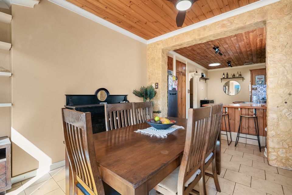 135 Safety Bay Road, Shoalwater
