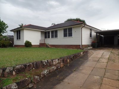 2 Sullivan Avenue, Lurnea