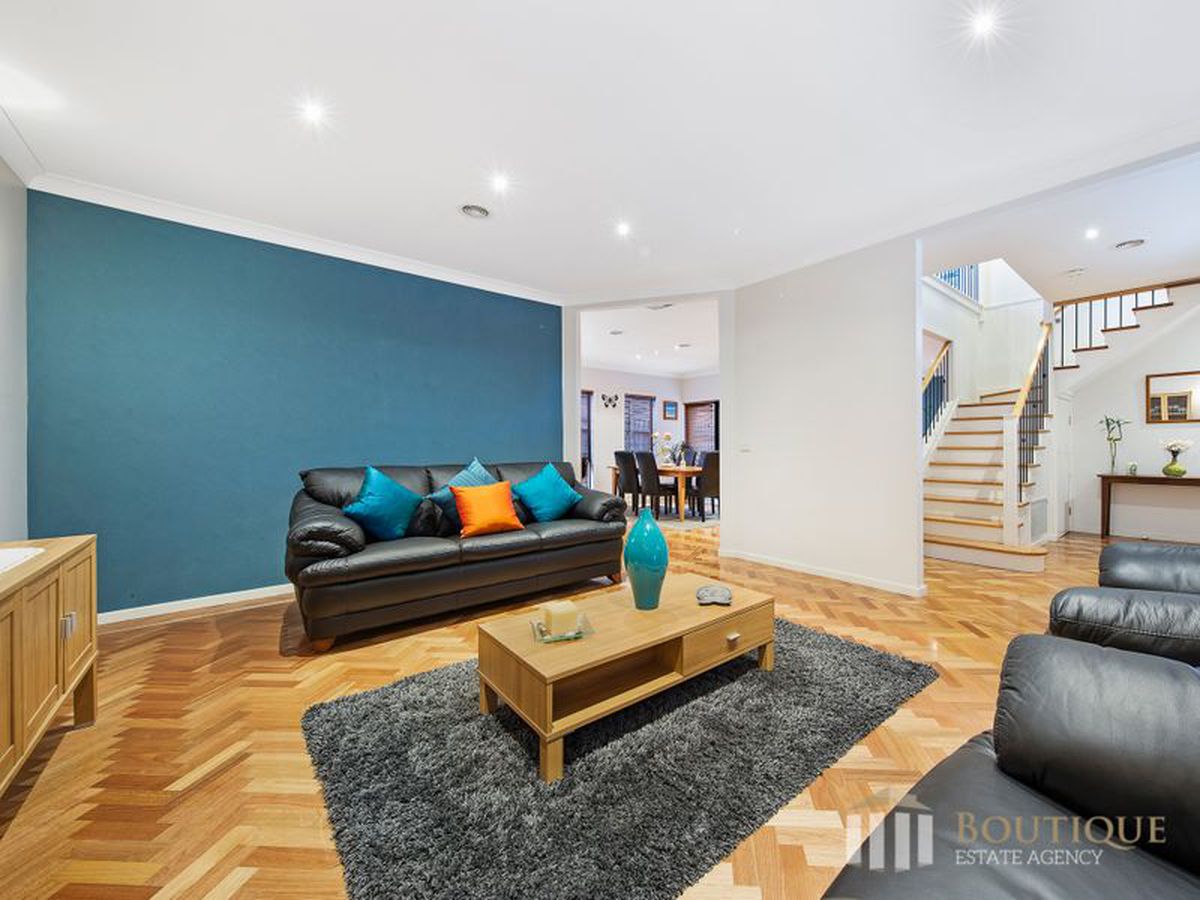 2 / 94 Bellbrook Drive, Dandenong North