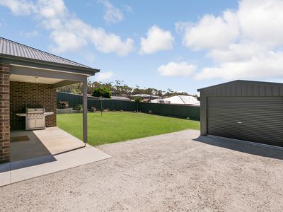 16 Lushington Rise, Mckenzie Hill