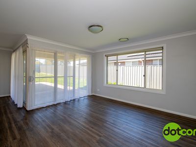 27 Hindmarsh Esplanade, Dubbo