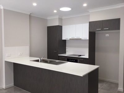 3 / 30 Taurus Circuit, Coomera