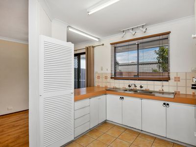 2 / 52 Endeavour Avenue, Bull Creek