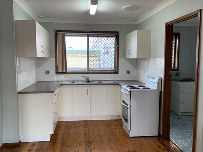 2 / 18 Beverley Avenue, Warilla