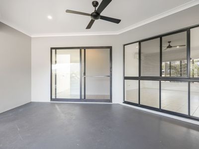 81 West Parkridge Drive, Brinsmead