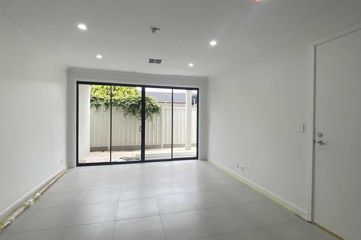 2 / 15 Gameau Rd, Paradise