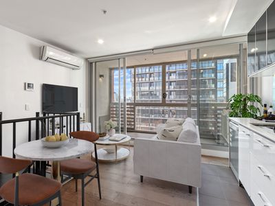902 / 429 Spencer Street, West Melbourne