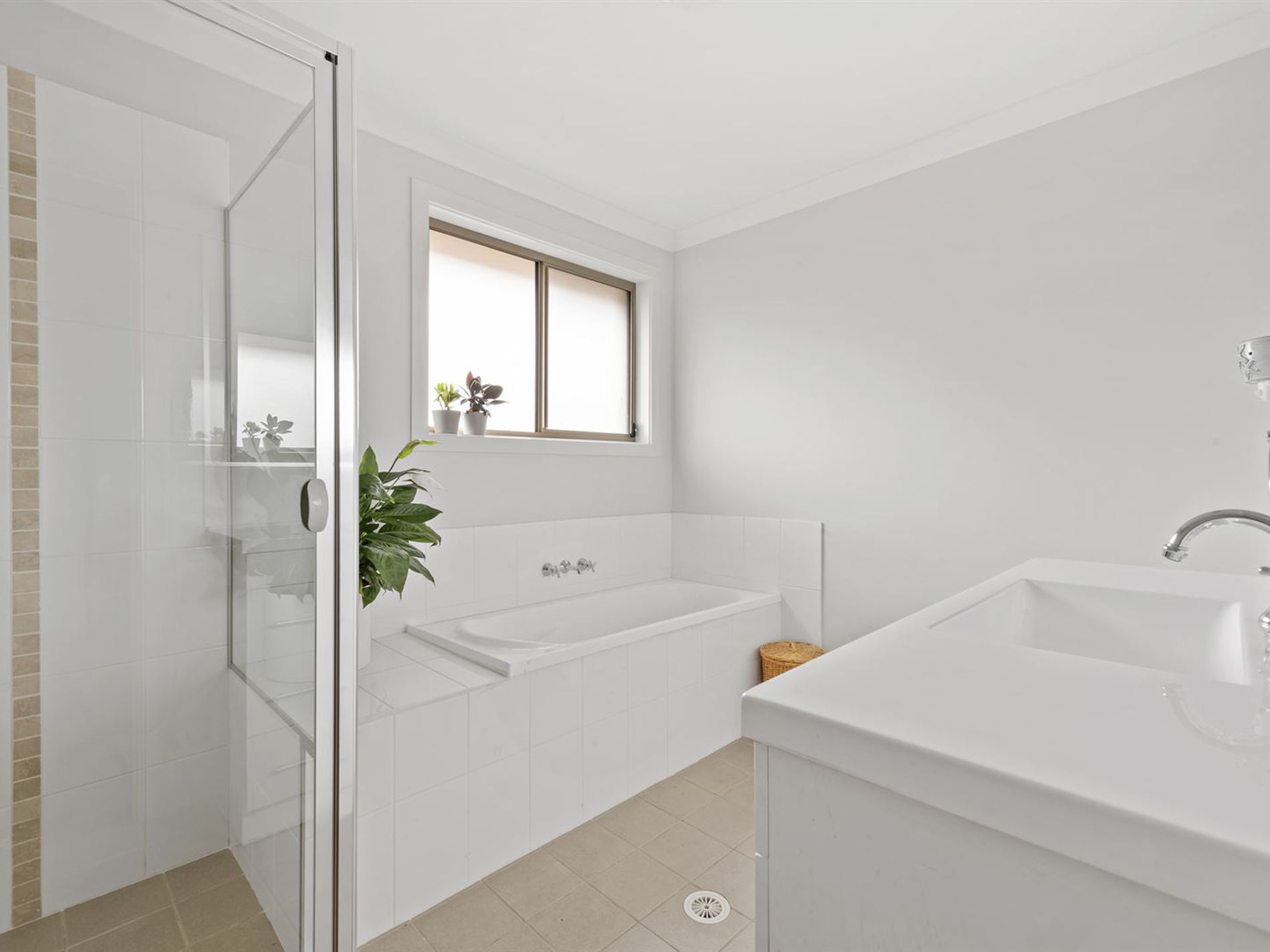 16 & 16A Booyong Avenue, Ulladulla