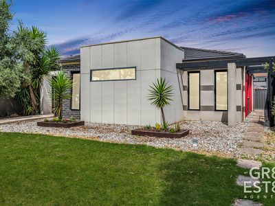 16 Frogmore Lane, Cranbourne North