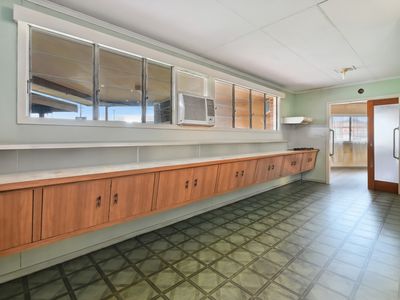 57 ANDERSON STREET, Manunda