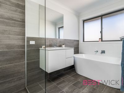 64A Wentworth Drive, Kelso
