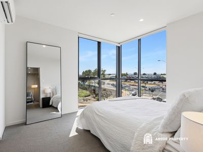 304 / 31 Rowe Avenue, Rivervale