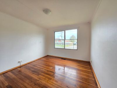 3 Centre Avenue, Werribee