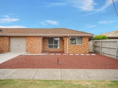 1 / 28 Melaleuca Drive, Hoppers Crossing