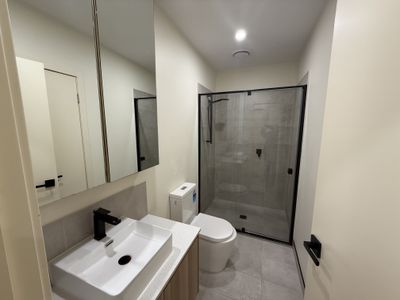 2 / 112 Cumberland Road, Pascoe Vale