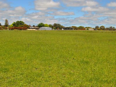 6 BAKER COURT, Millicent