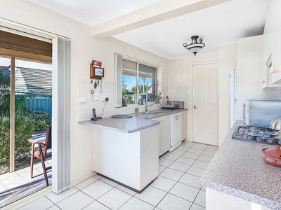 5 / 76-78 Pur Pur Avenue, Lake Illawarra
