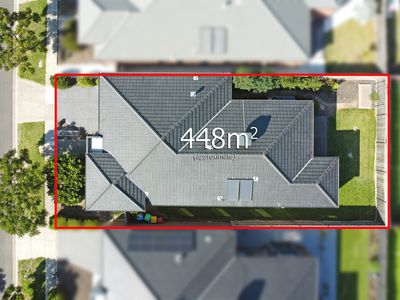 25 Peroomba Drive, Point Cook