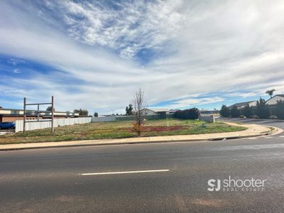 51 Violet Circuit, Dubbo